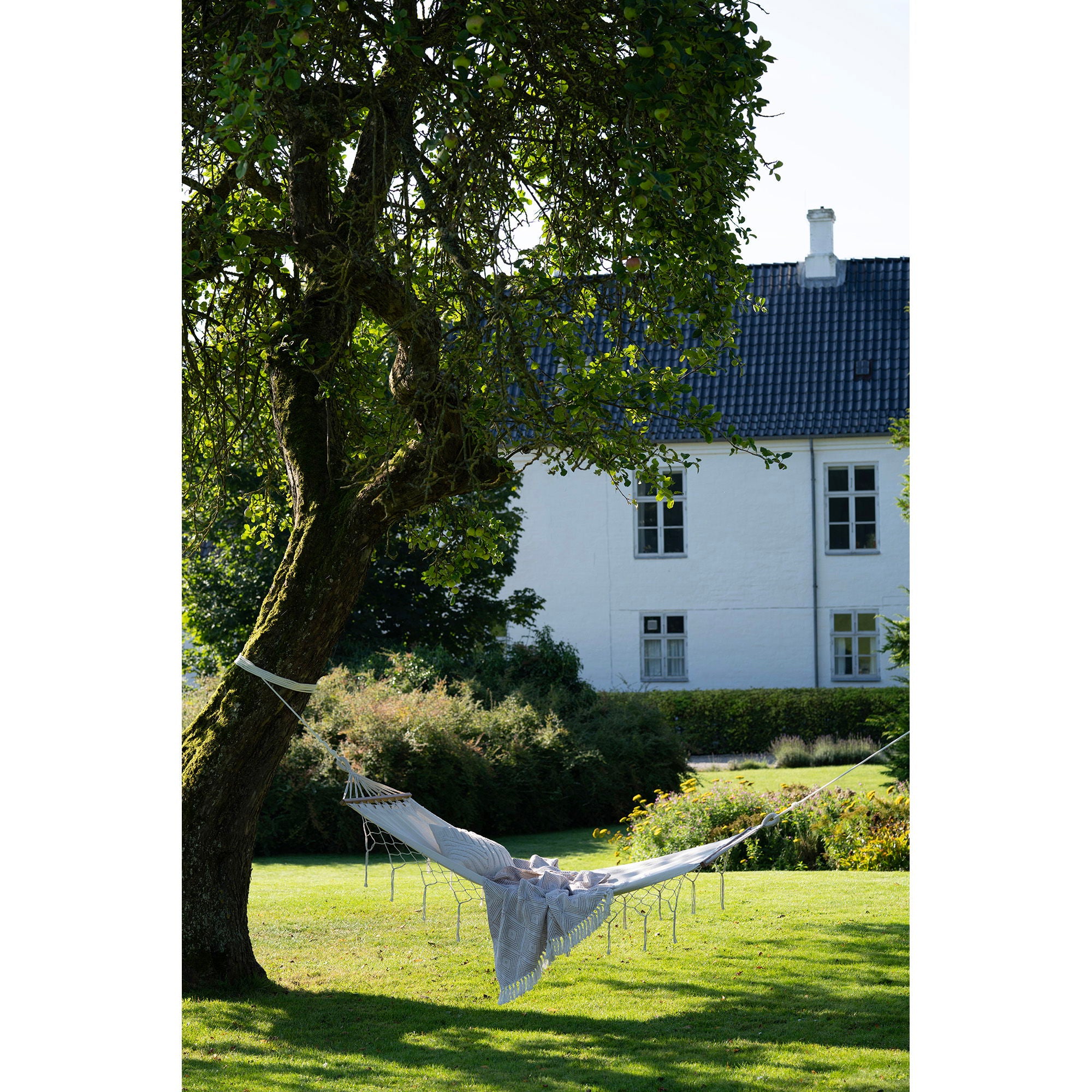 Edessa – Hängematte aus Baumwollmischung mit Holzstab, Off-White, 200 × 80 cm